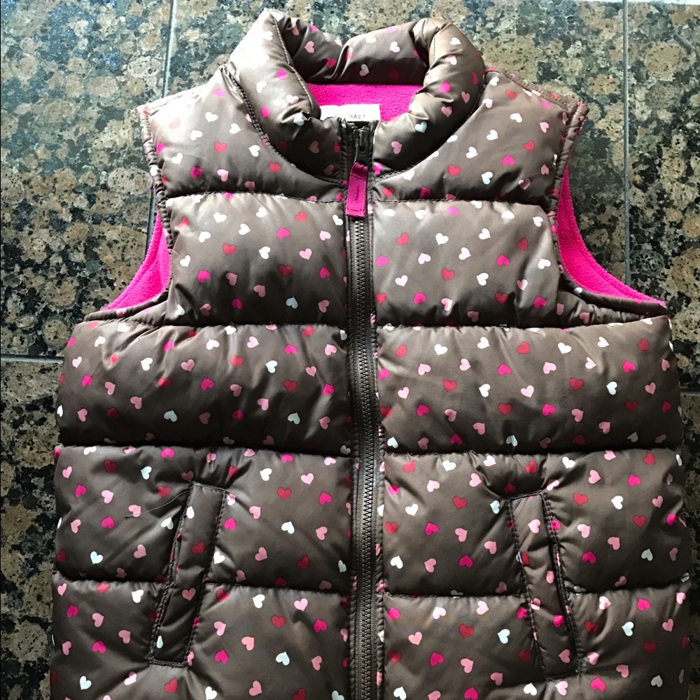 Little girls vest with hearts 💕 print