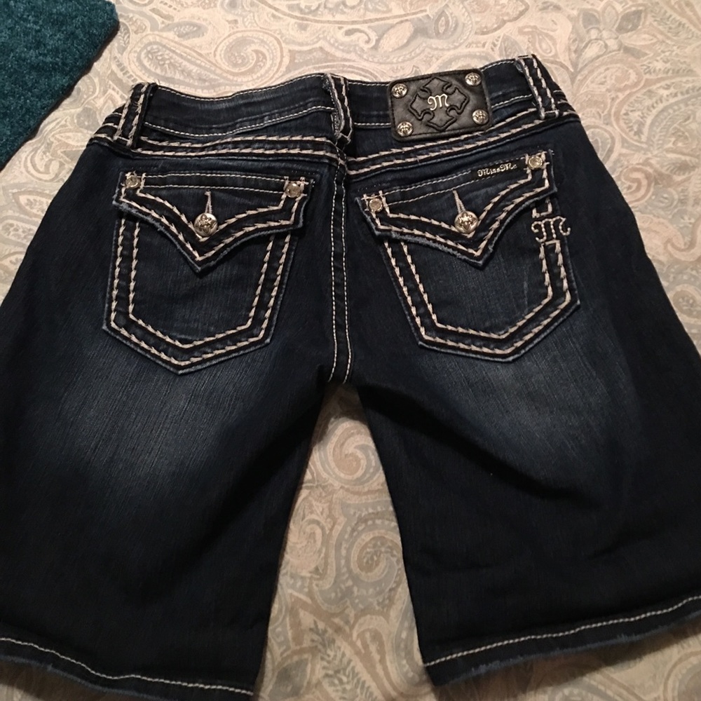 Miss me mid shorts