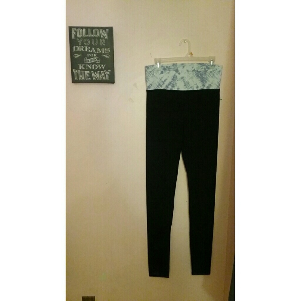 PINK Black Leggings