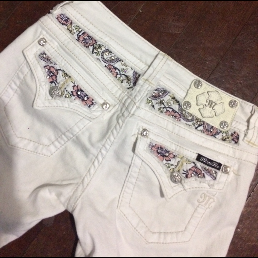 White miss me Capris