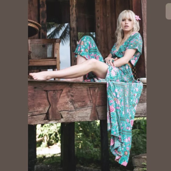 ✨SOLD✨ Spell & The Gypsy Collective Babushka Gown - Picture 2 of 8