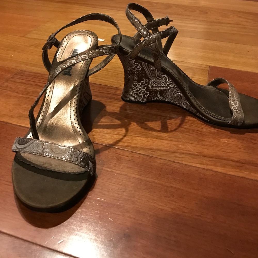 Women's heels