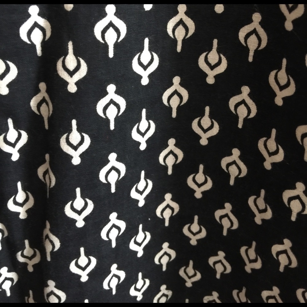 Black print Kurta/tunic. - Picture 3 of 3