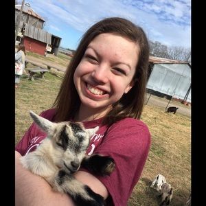 Meet your Posher, Stella