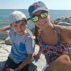 Meet your Posher, Larissa