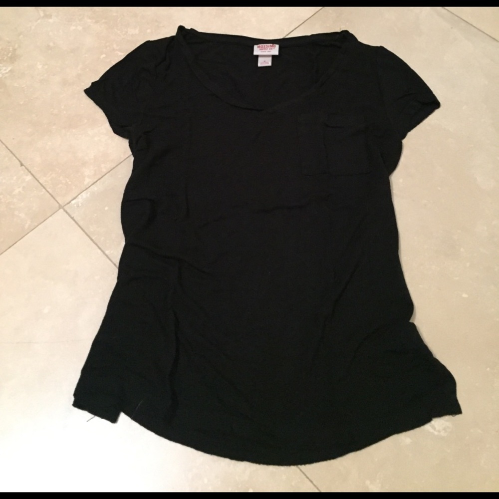 Black Pocket Scoop-neck Tee