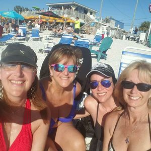 Meet your Posher, Denise