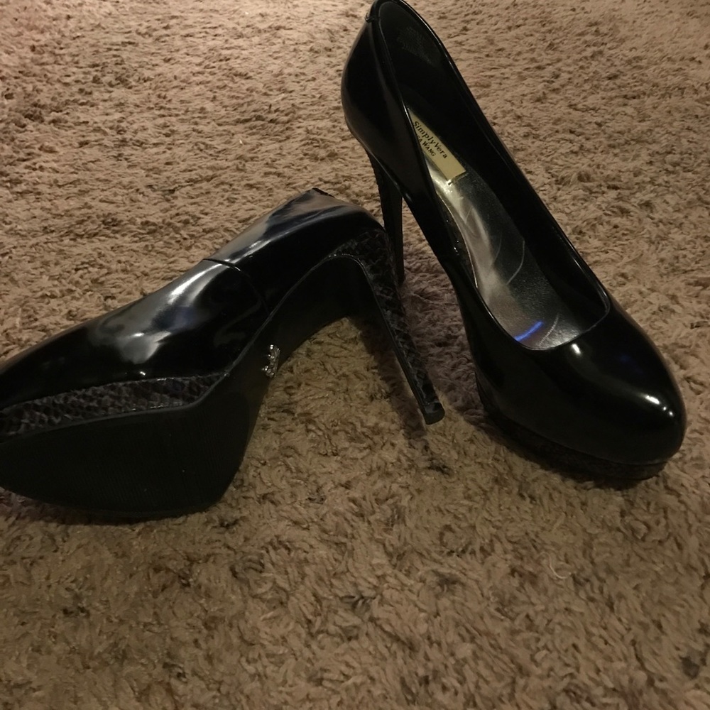 Black patent leather heels snake skin trim size 8
