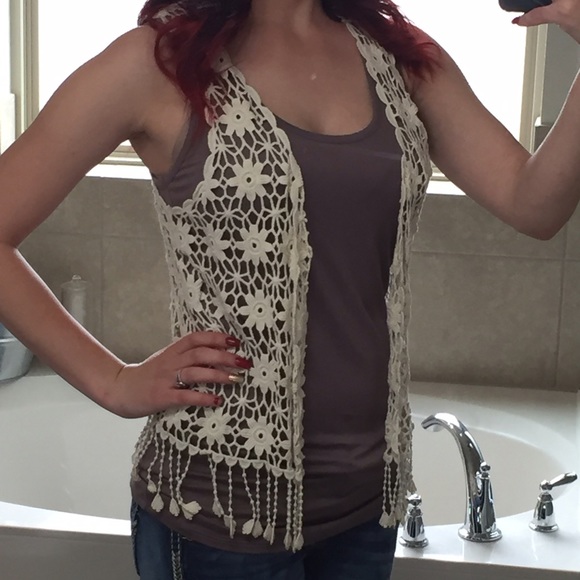 Crochet cardigan - Picture 1 of 2