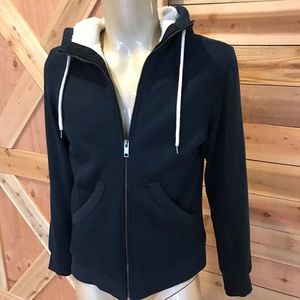 👏🏼Men's H&M perfect zip up!