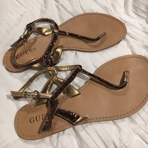 Guess Sandels