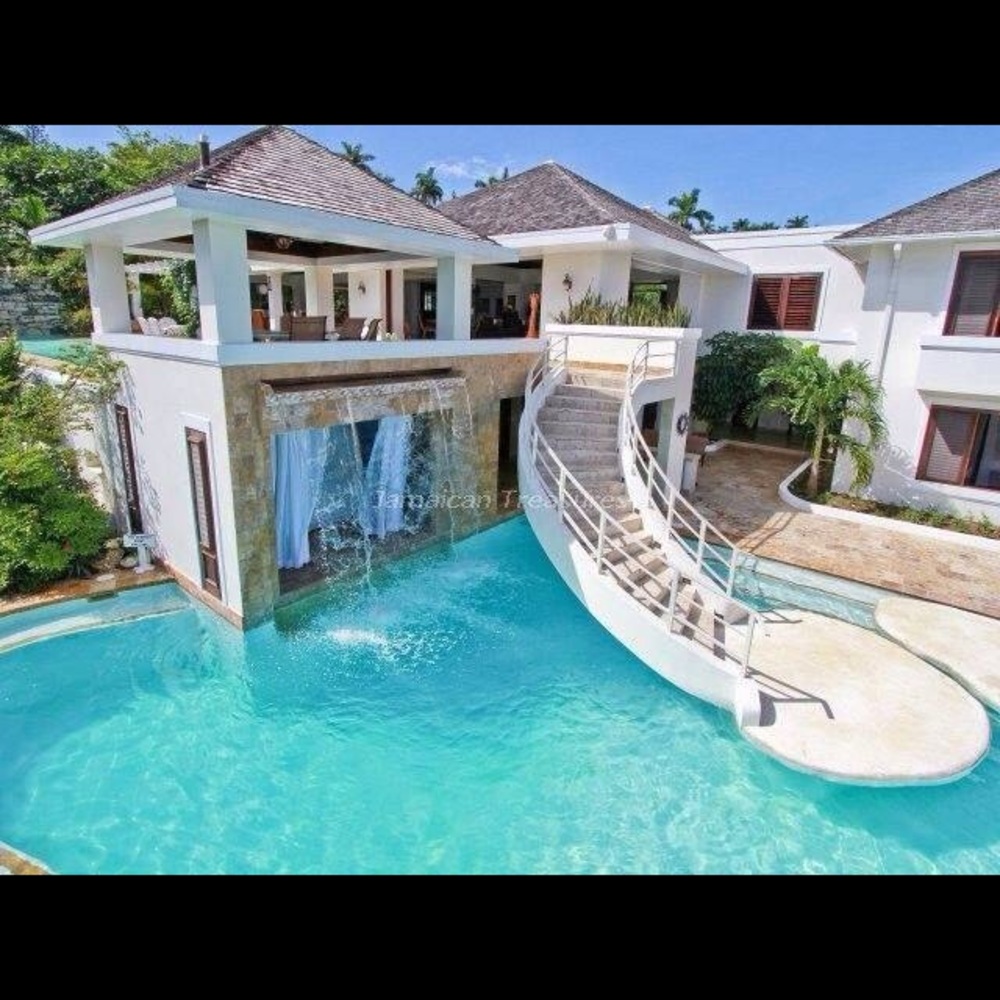 Meet your Posher, Eli