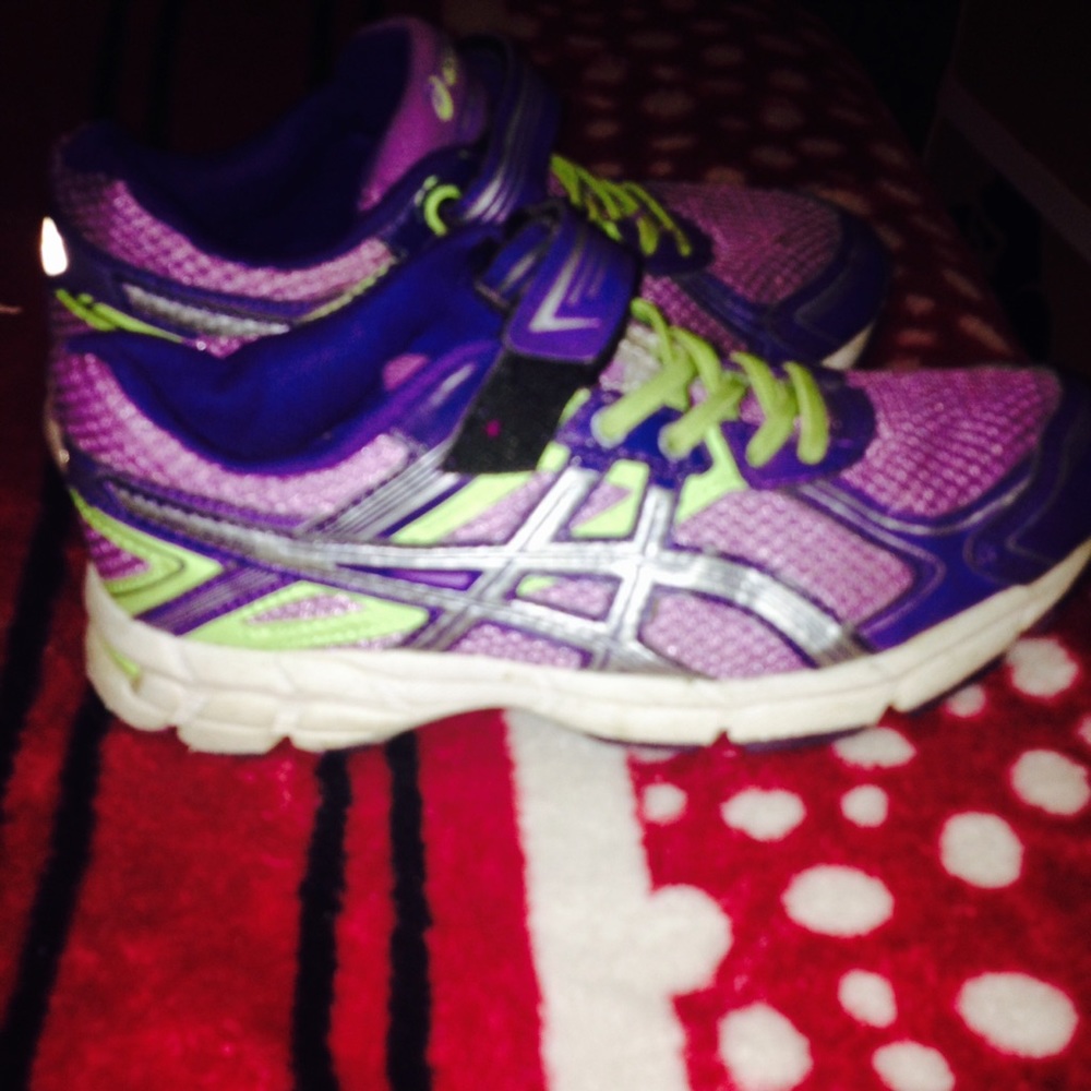 GIRLS OASIC RUNNING SHOES