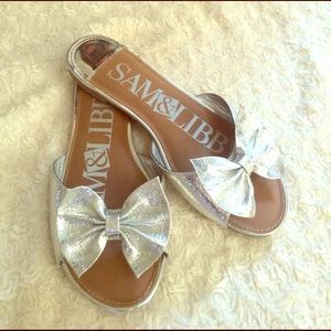 Silver bow Sam and Libby sandal