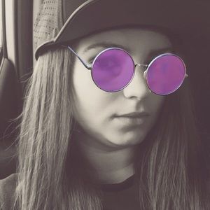 Meet your Posher, Olena