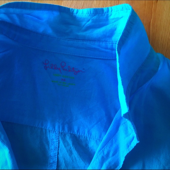 Lilly Pulitzer's Anna Marie Button Down Shirt - Picture 5 of 5