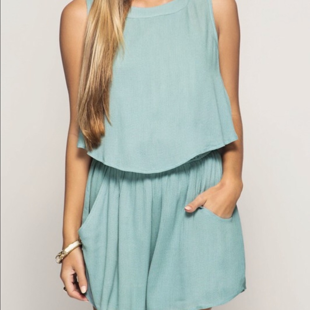 Fantastic Double Layered Romper 🌸Sale - Picture 2 of 5