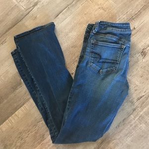 Size 10 American Eagle Outfitters Skinny Kick Med