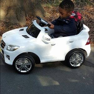 Meet your Posher, Casey