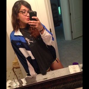 Nike windbreaker! Worn once! MAKE ME AN OFFER