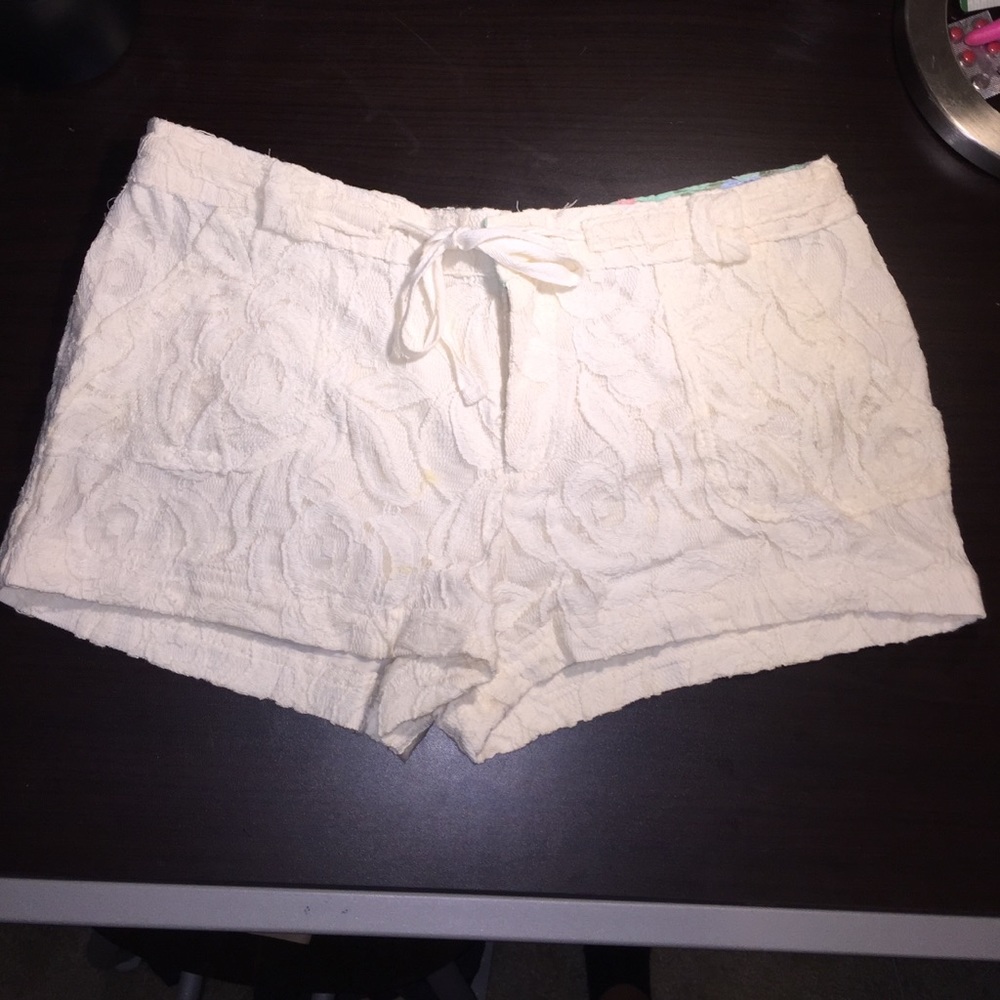 Cream lace shorts