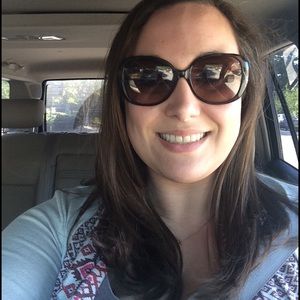 Meet your Posher, Julia