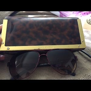🏖Tory Burch Sunglasses - Pre-Owned🏖