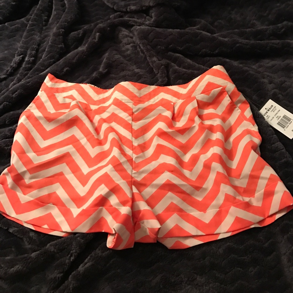 3/30 Chevron shorts