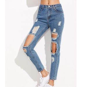 High waisted Distressed Boyfriend Jeans