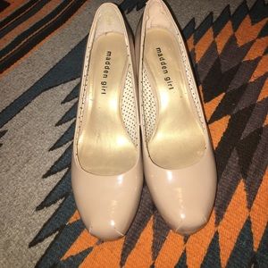 Steve Madden Girl Nude Patent Pump Shoe Heel