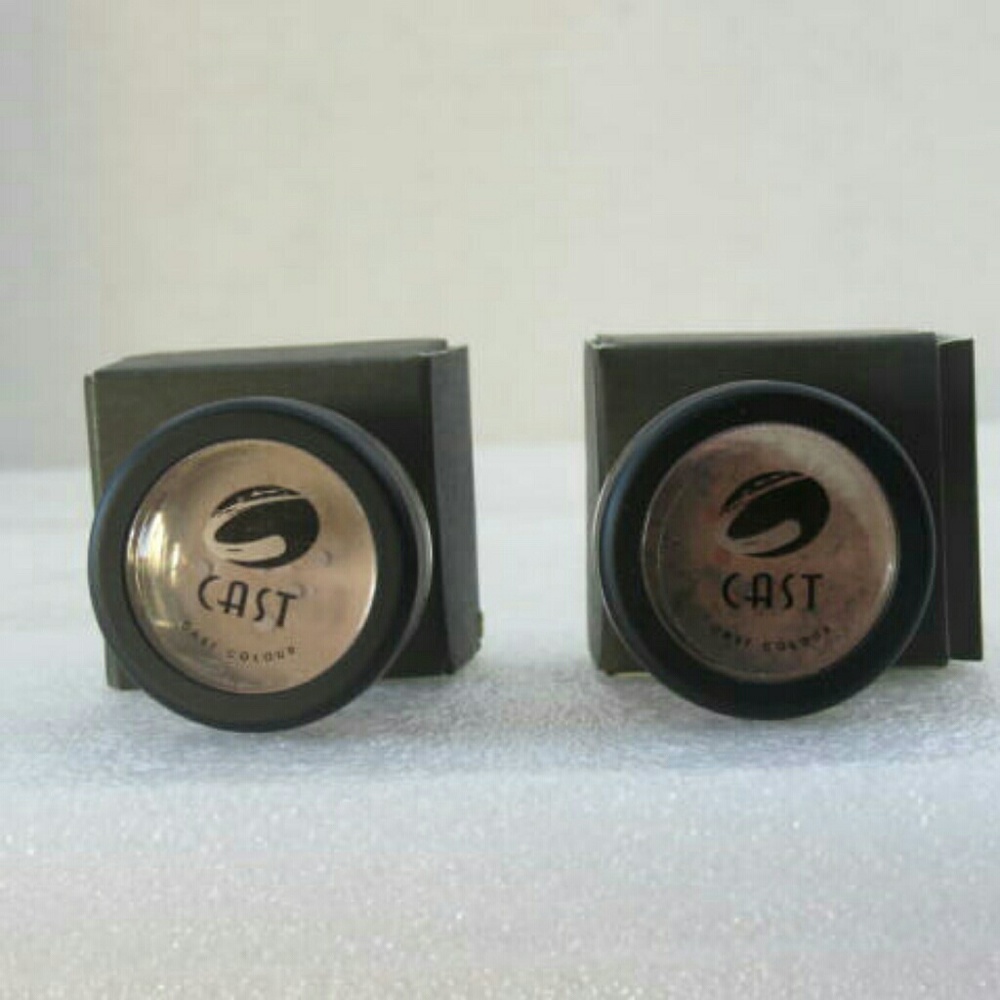 CAST LOOSE EYE DUST DUO SET NIB
