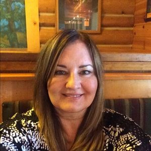 Meet your Posher, Renita