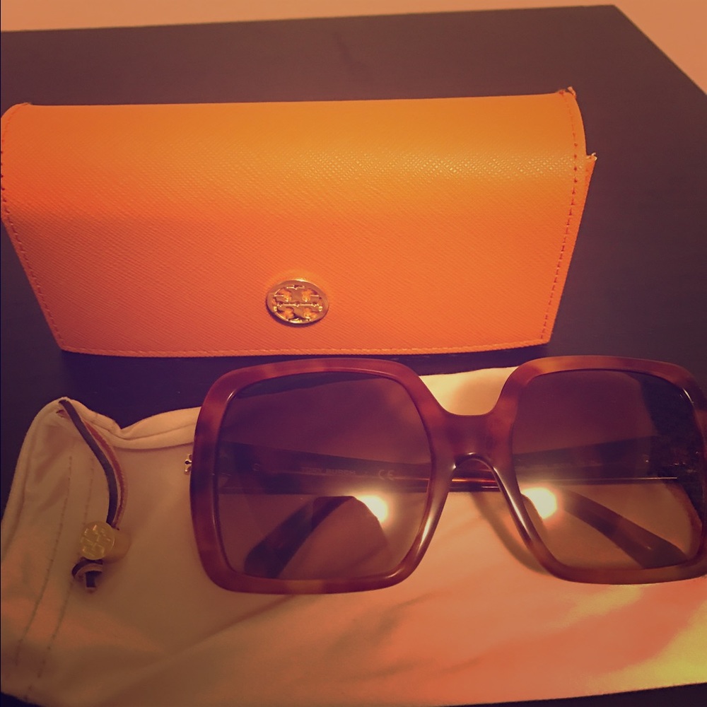 Beautiful New Tory Burch Sunglasses