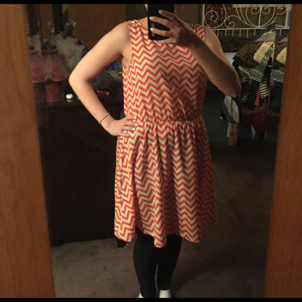 Ready for summer in this super cute chevron dress!