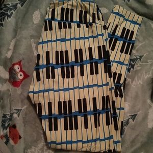 LuLaRoe OS leggings piano keys