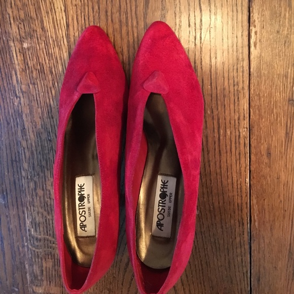 Vintage dark red raspberry suede heels. - Picture 4 of 4
