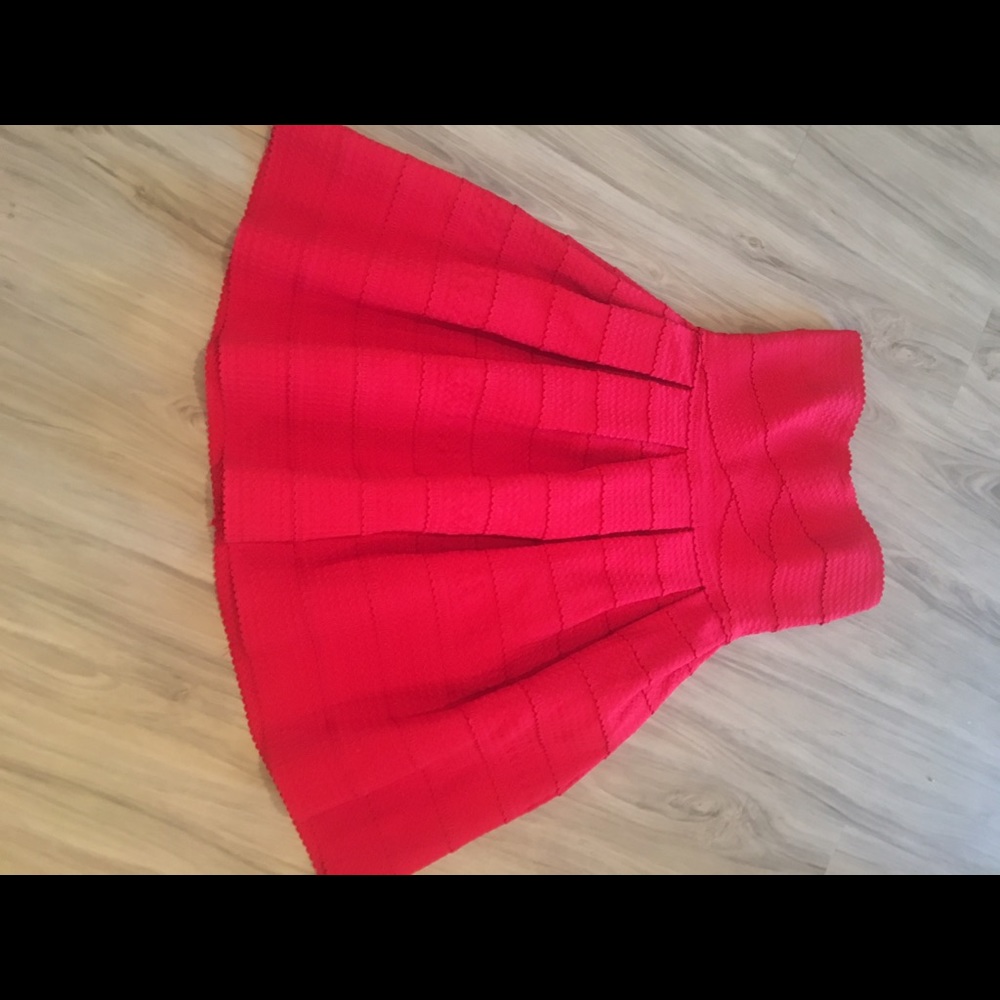 Red strapless dress