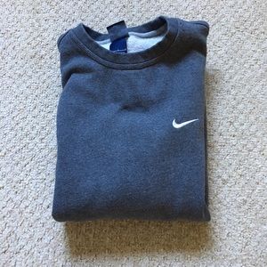 Nike pull over
