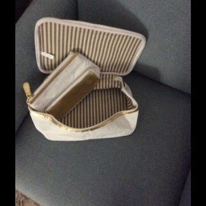 Urban Attitudes Travel Tote With Makeup Bag