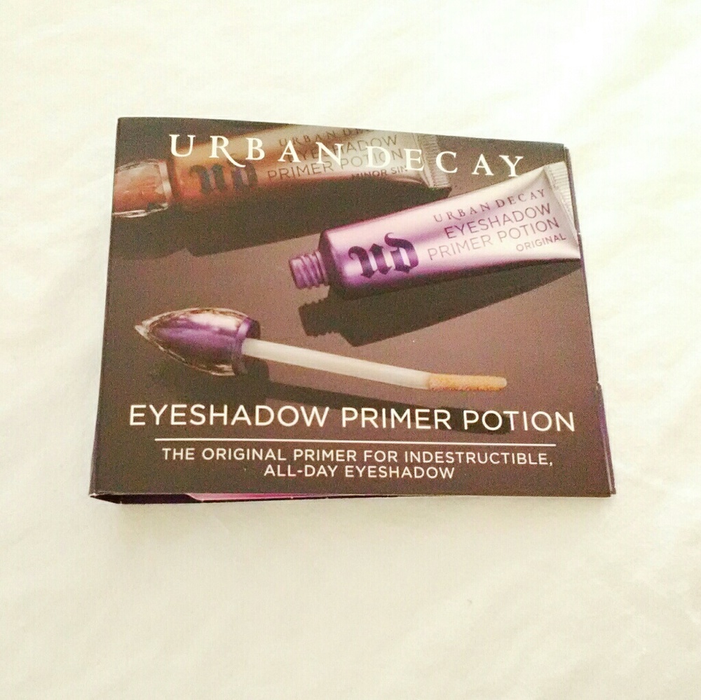 🙌 5 for $25 Urban Decay Eyeshadow Primer Potion