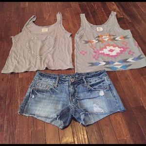 American Eagle Distressed Shorts Size 2 & AE Tops