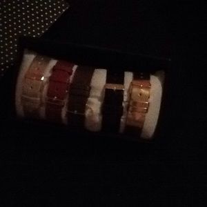 Welcome to my closet💕