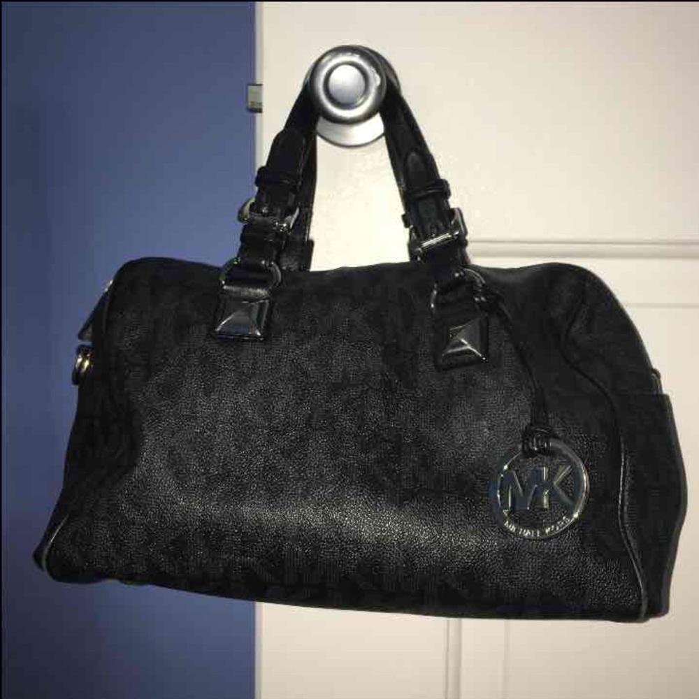 Michael kors satchel