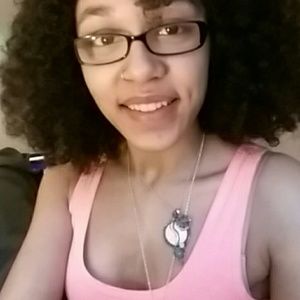 Meet your Posher, Ciara