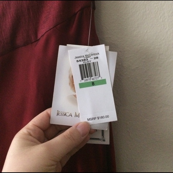 Dark red dress-Great for prom! - Picture 4 of 6