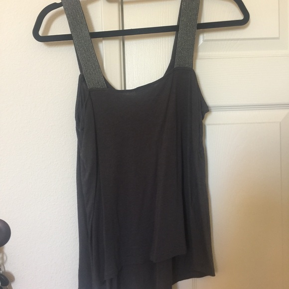 Cute top - Picture 2 of 2