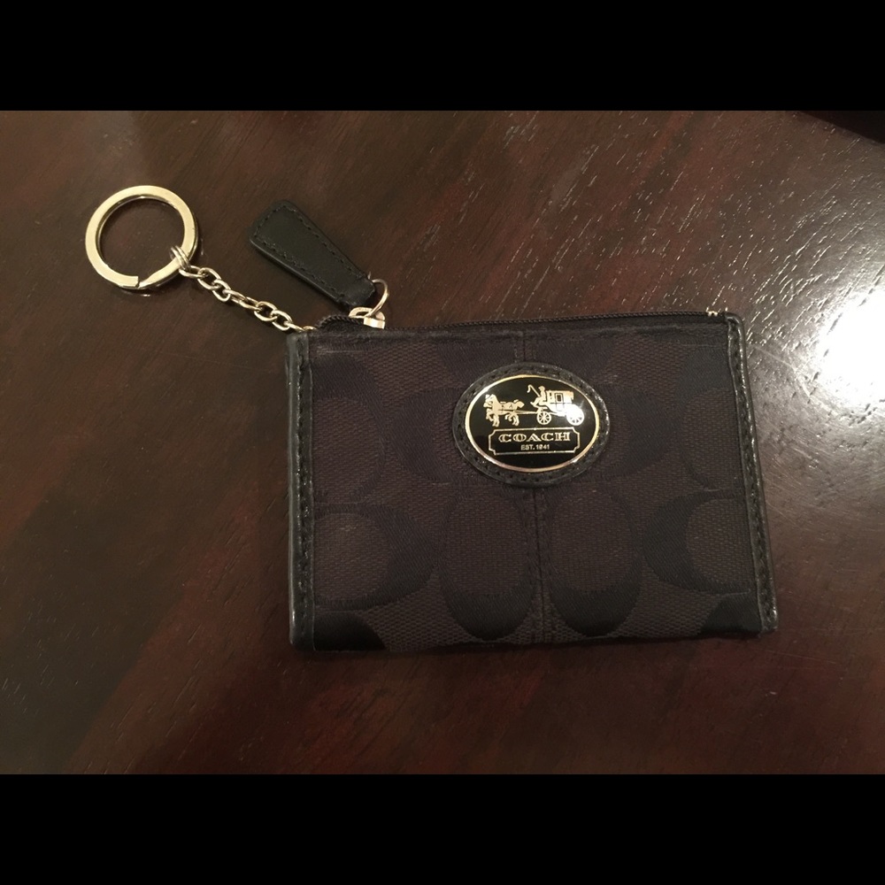 Couch zipper keychain pouch