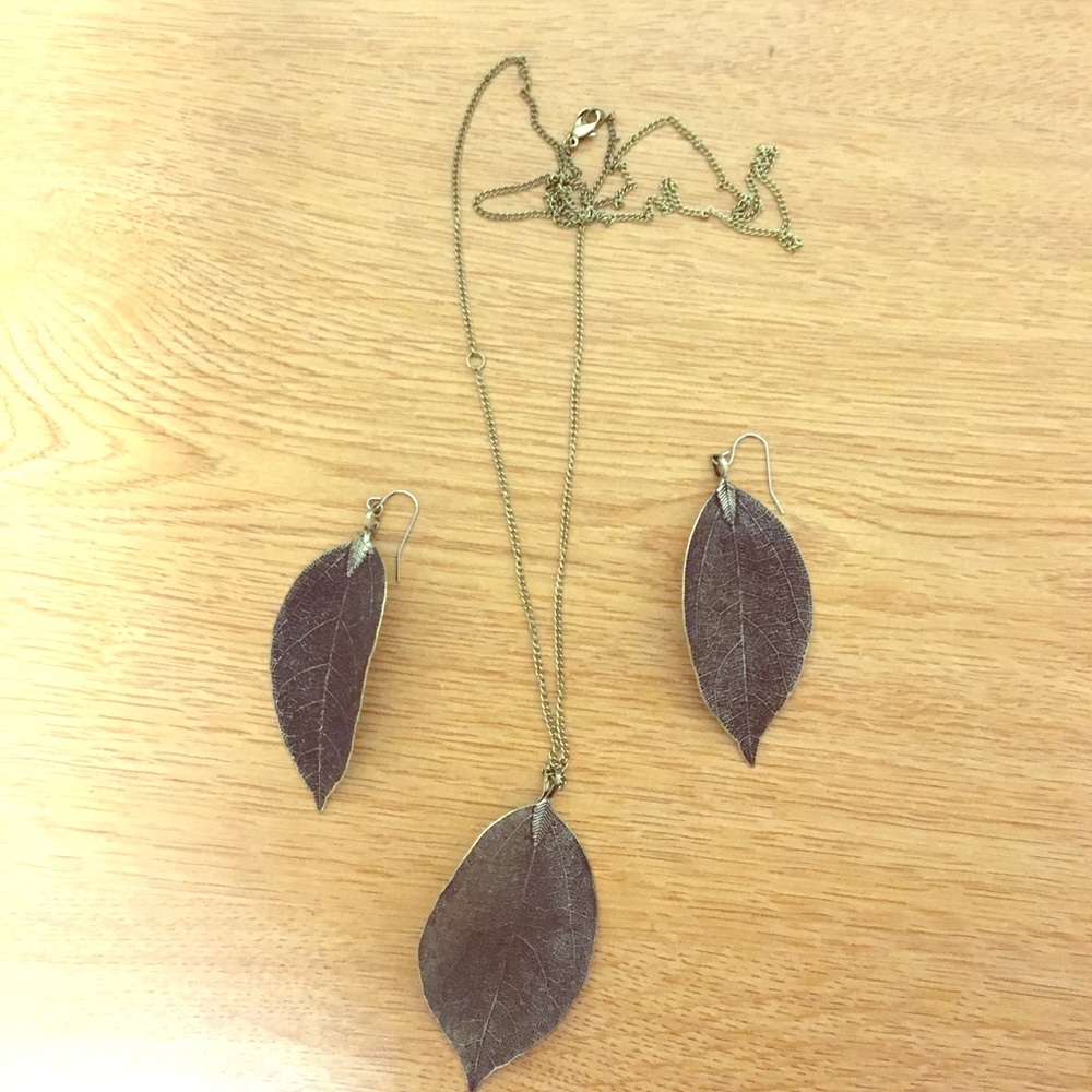 Real leaf earrings & necklace