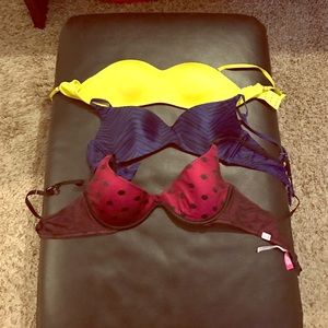 Victoria secret pink bra lot