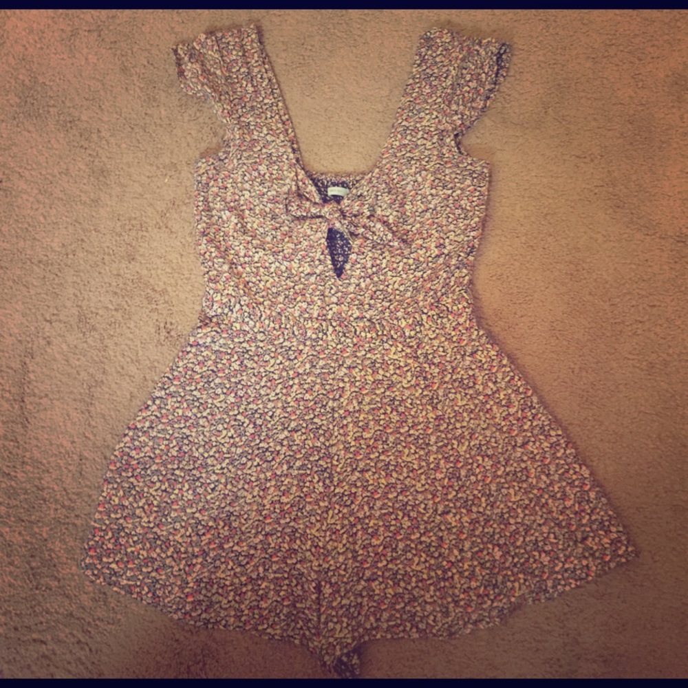 Urban Outfitter Floral romper